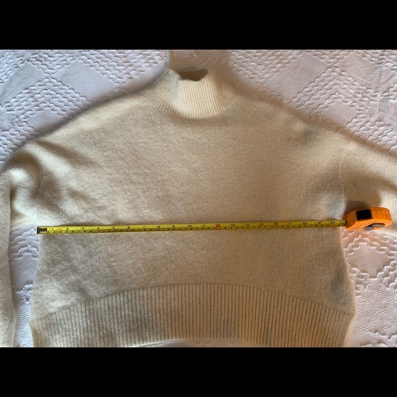 & other stories cream coloured mock turtleneck sweater xs - Picture 5 of 8
